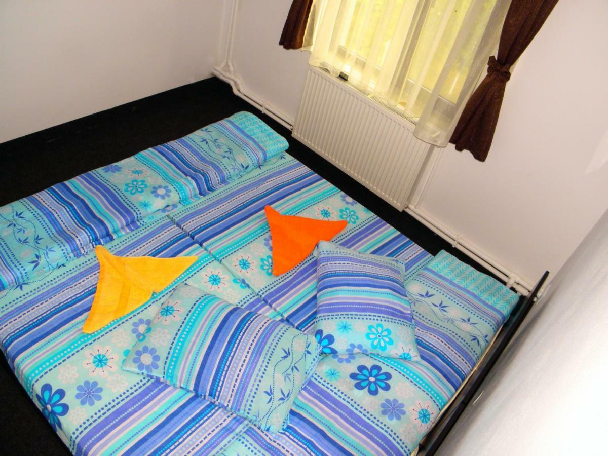 Pensiunea Platinum Târgu Jiu Zimmer foto
