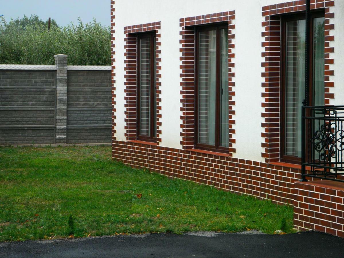 Pensiunea Platinum Târgu Jiu Exterior foto